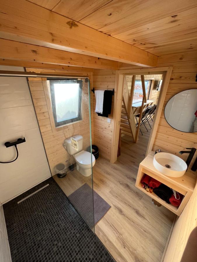 Wood11 - Charming Tinyhouse In A Lovely Garden Holiday home Santa Barbara de Nexe